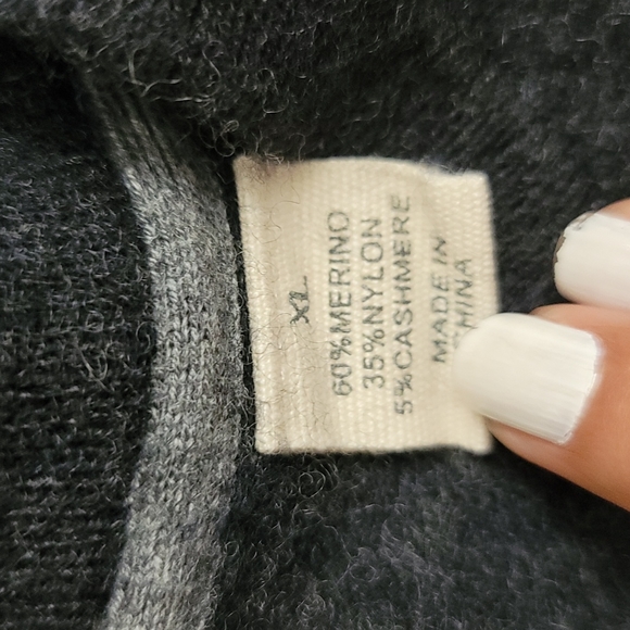 Weatherproof Merino Cashmere Charcoal Gray Sweater - Picture 6 of 6